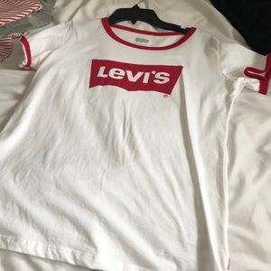 Levi’s T-shirt